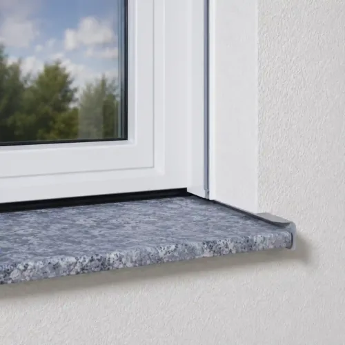 Klassische HELOPAL Classic Außenfensterbank aus Gussmarmor mit sanfter Rundung und zeitloser Marmoroptik